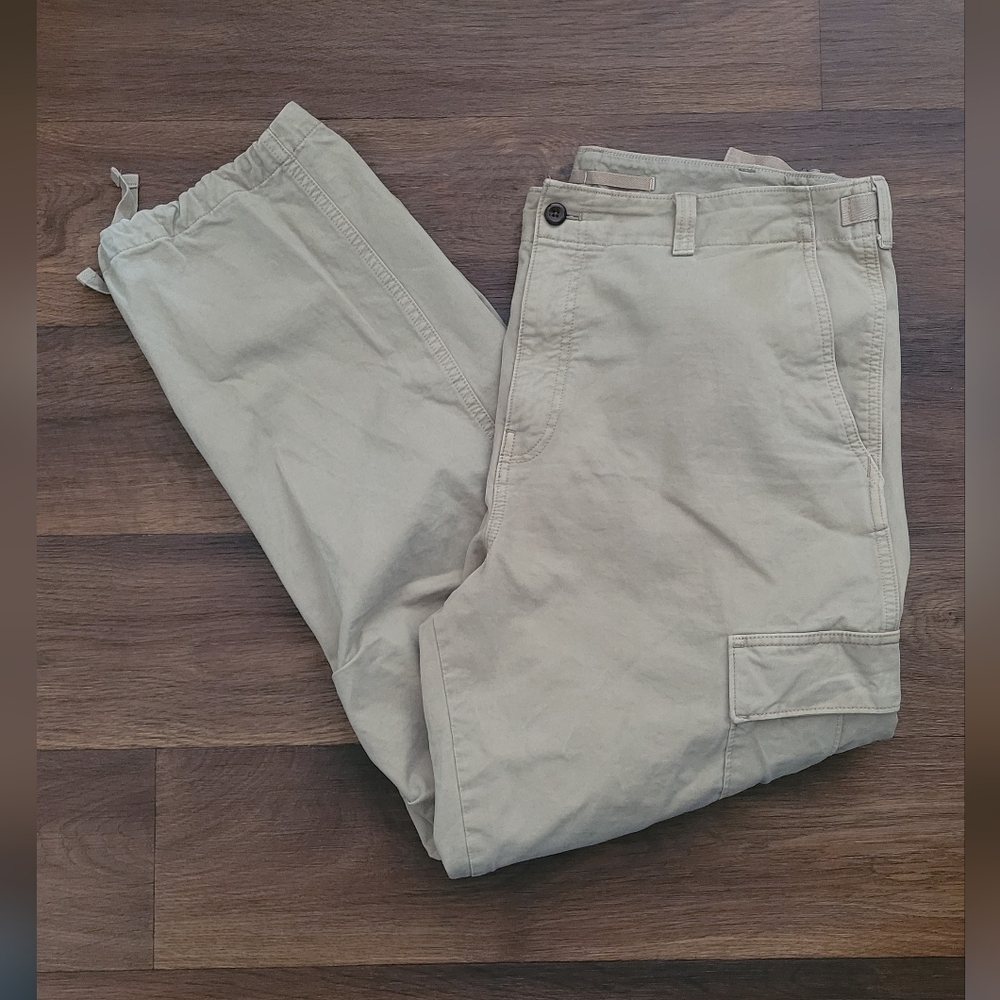 Banana Republic Classic Cotton Cargo Pant, Men's 38L, Maverick Tan